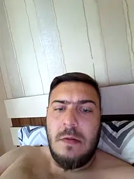 raffa2320 online show from May 2026 02:12:01 PM