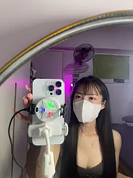 Lov3lily online show from June 2026 03:38:02 PM