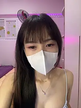 Lov3lily online show from July 2026 03:05:02 PM
