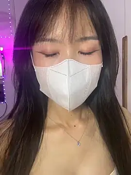 Lov3lily online show from August 2026 03:11:01 PM