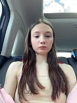 hiding-mila online show from May 2026 11:49:01 AM