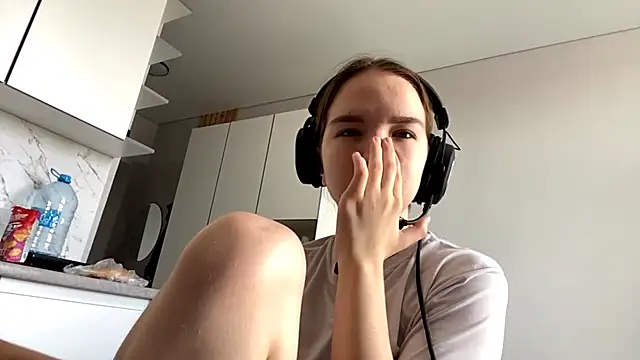 FewerCadre online show from June 2026 10:31:01 AM