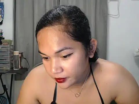 sassymaxinex online show from May 2026 02:20:02 AM