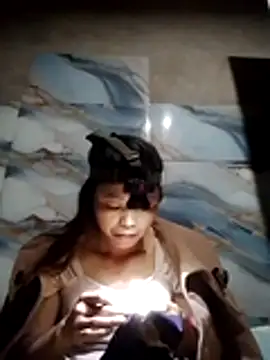 Mai-lan online show from May 2026 01:06:01 PM