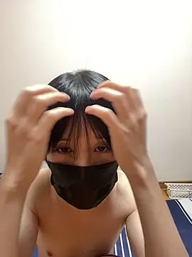 Kiki   1 online show from February 2026 02:02:01 PM