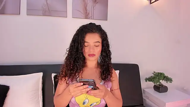 katherin johnson1 online show from June 2026 11:37:01 AM