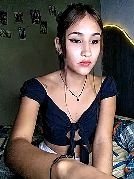 Snapshot of JMLittle23 chatting on May 2026 05:47:01 AM JMLittle23 online show from May 2026 05:47:01 AM
