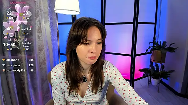 Snapshot of Mili_Joy chatting on June 2026 02:24:02 AM Mili Joy online show from June 2026 02:24:02 AM