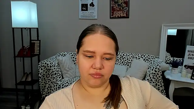 Snapshot of DianaKristol chatting on May 2026 05:31:02 PM DianaKristol online show from May 2026 05:31:02 PM