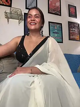 Snapshot of Leena_singh1 chatting on August 2026 04:38:02 PM Leena singh1 online show from August 2026 04:38:02 PM