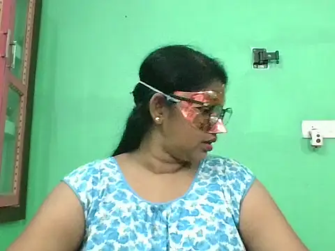 Snapshot of Kavya17 chatting on July 2026 01:50:02 PM Kavya17 online show from July 2026 01:50:02 PM