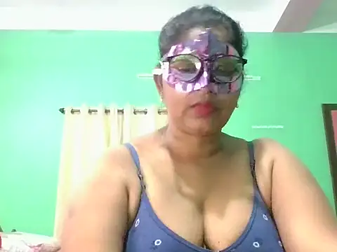 Snapshot of Kavya17 chatting on July 2026 06:21:02 PM Kavya17 online show from July 2026 06:21:02 PM