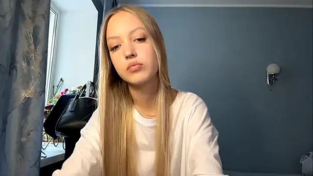 NievesHackey online show from June 2026 01:34:01 PM