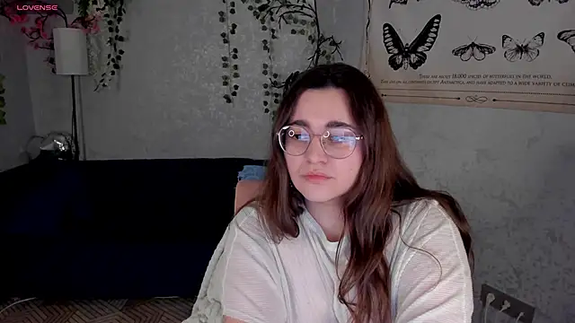 Snapshot of Ayleen_Gece chatting on May 2026 04:07:02 AM Ayleen Gece online show from May 2026 04:07:02 AM