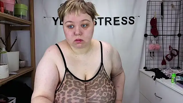 mistress molly online show from May 2026 05:05:02 AM