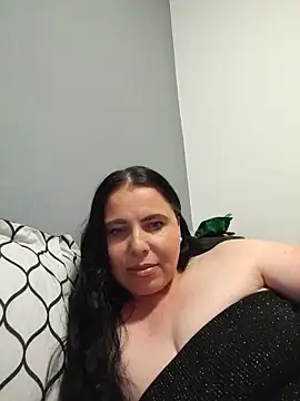 Snapshot of Angel_and_Devil_couple chatting on June 2026 09:38:01 PM Angel and Devil couple online show from June 2026 09:38:01 PM