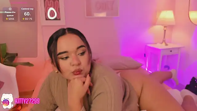 Snapshot of Kitty_lulu_ chatting on July 2026 05:00:01 AM Kitty lulu online show from July 2026 05:00:01 AM