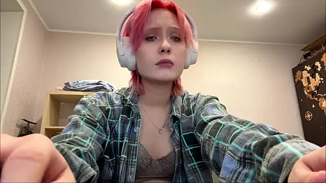CuteLilit online show from June 2026 09:28:02 PM