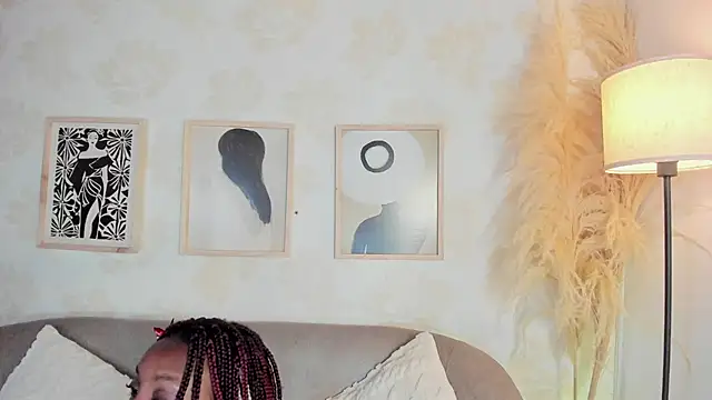 Caramel kiss  online show from June 2026 03:47:01 PM