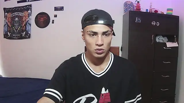 Fenix hardcock online show from June 2026 04:44:01 PM