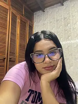 sara alejandra online show from May 2026 01:23:02 AM