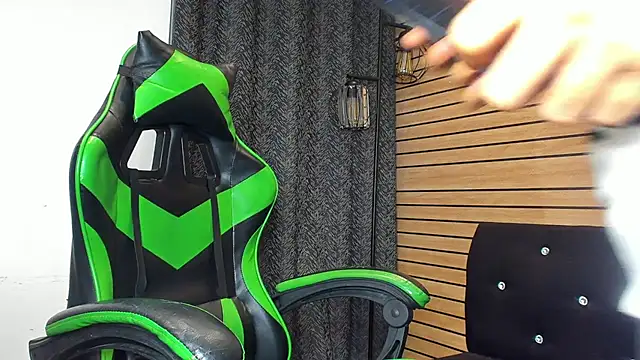 Brandoncrew online show from May 2026 05:36:01 AM