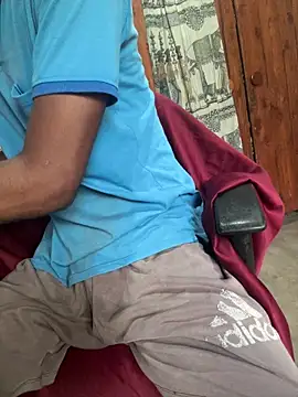 Snapshot of Inuchethi chatting on March 2025 11:05:01 AM Inuchethi online show from March 2025 11:05:01 AM