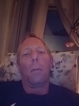 Snapshot of 040CamBoy040 chatting on June 2026 01:52:02 AM 040CamBoy040 online show from June 2026 01:52:02 AM