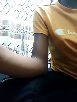 Snapshot of Slim-cake5 chatting on May 2026 03:44:02 PM Slim-cake5 online show from May 2026 03:44:02 PM