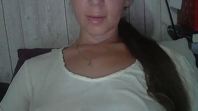 Bella--White online show from June 2026 03:02:01 PM