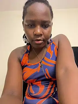Snapshot of GoldenZuri chatting on July 2026 06:48:01 PM GoldenZuri online show from July 2026 06:48:01 PM