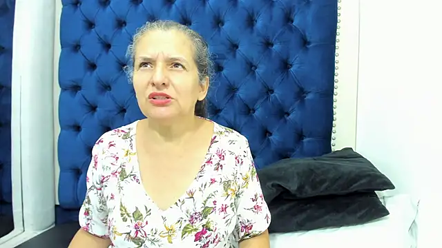 AlondraSosa online show from June 2026 12:28:02 PM