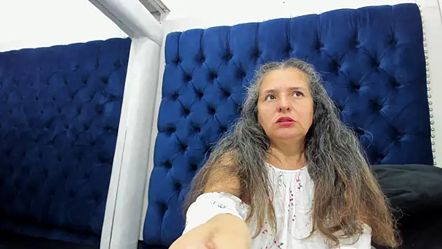 AlondraSosa online show from July 2026 01:15:01 PM