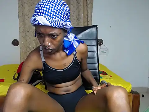 Snapshot of KlaraCandy chatting on May 2026 05:56:01 AM KlaraCandy online show from May 2026 05:56:01 AM