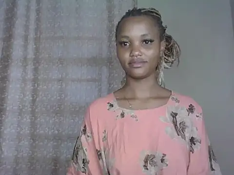 PrettyT5 online show from June 2026 06:19:01 AM