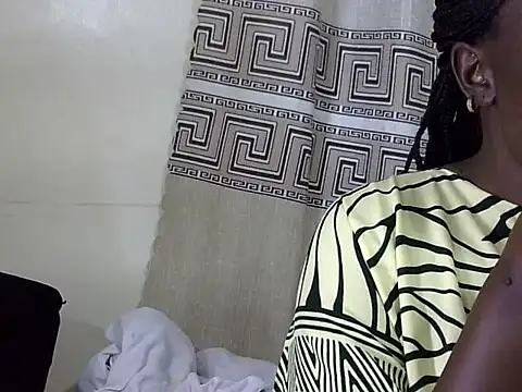 Snapshot of sexxy_melons chatting on May 2026 05:08:01 PM sexxy melons online show from May 2026 05:08:01 PM