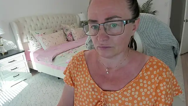 Vika73 online show from July 2026 10:05:01 PM