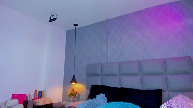 Violetaruizz online show from June 2026 11:22:02 AM