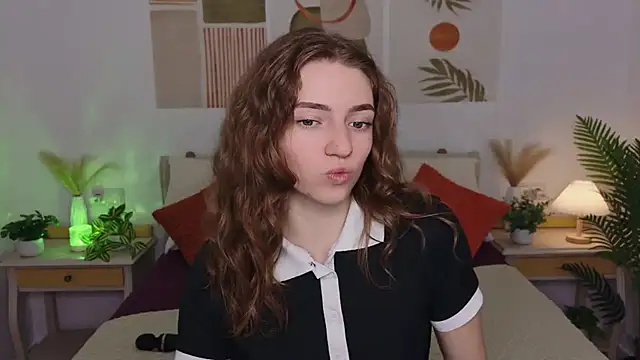 TayloryStar online show from June 2026 12:10:01 PM