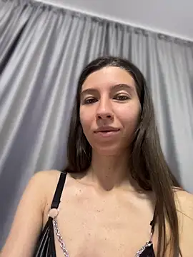 Snapshot of LunaWillsX chatting on May 2026 06:42:01 AM LunaWillsX online show from May 2026 06:42:01 AM