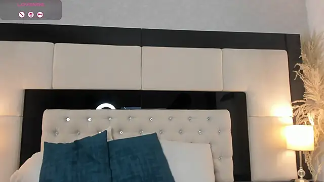 SummerLuna online show from June 2026 03:48:02 AM