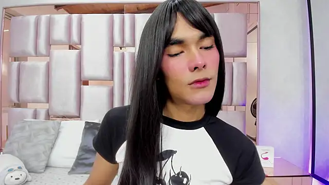 MiaBuny online show from June 2026 12:36:01 PM