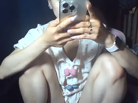 -Kina-a online show from May 2026 10:33:02 AM