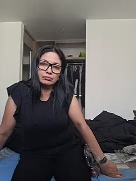 Snapshot of Scarlett_Valnyx chatting on May 2026 08:14:02 PM Scarlett Valnyx online show from May 2026 08:14:02 PM