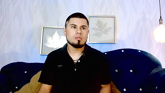 dominikvega online show from June 2026 06:18:02 PM