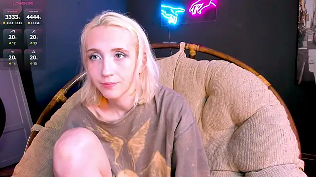 Snapshot of Elen__Moore chatting on June 2026 10:39:02 AM Elen Moore online show from June 2026 10:39:02 AM