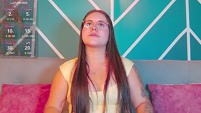 Lia Avalon online show from June 2026 12:44:02 PM