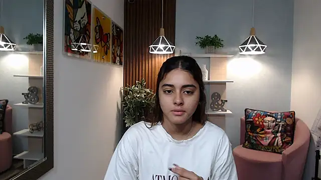 Snapshot of _Lucy_Grey_ chatting on June 2026 11:05:01 AM Lucy Grey online show from June 2026 11:05:01 AM