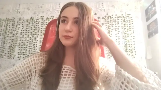 Pollykiss online show from June 2026 12:32:01 PM