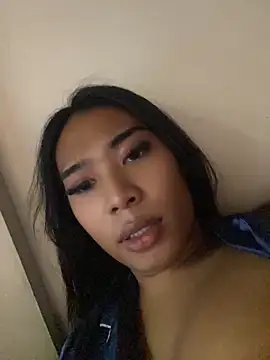 hugecock tamira online show from June 2026 01:58:02 AM